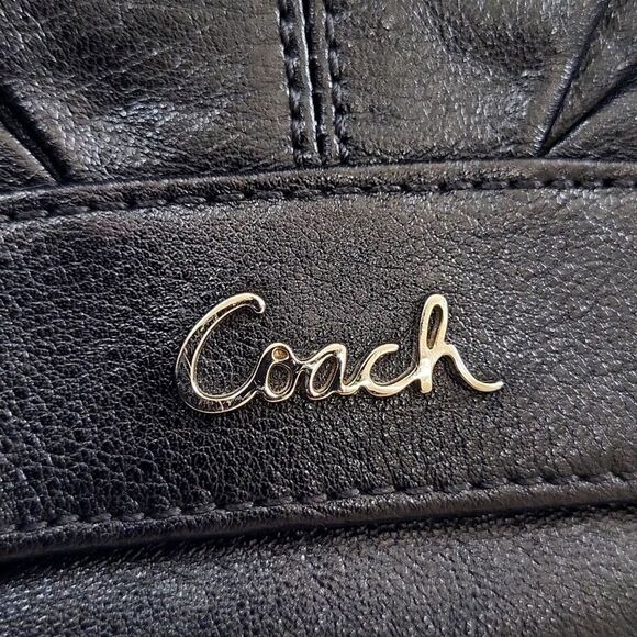 EUC COACH Wristlet Ashley Black Leather Flap Wallet designer authentic - Picture 4 of 9